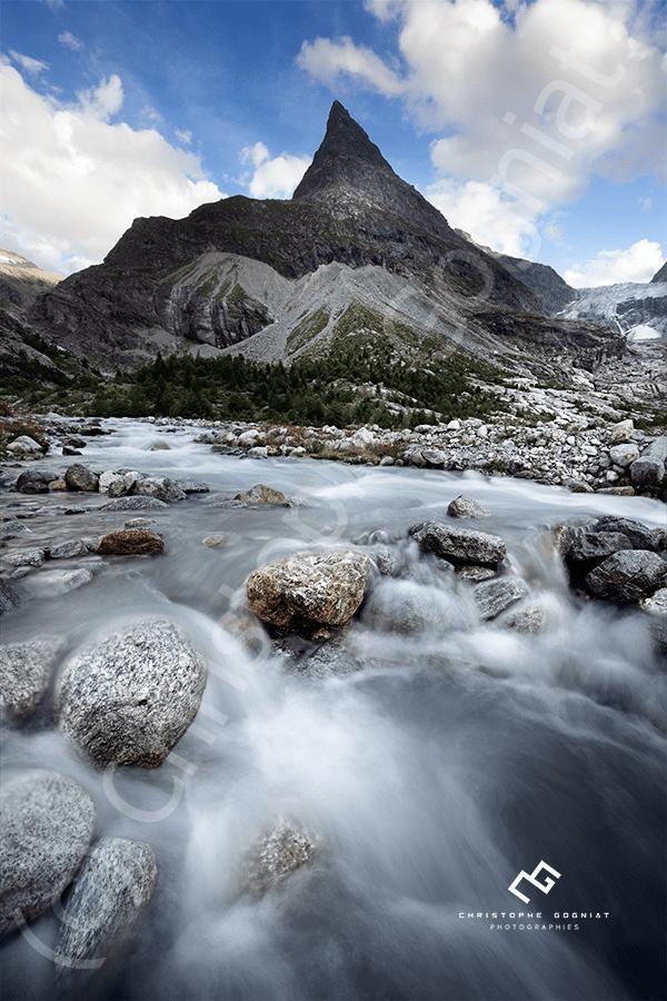 Montagne et rivière